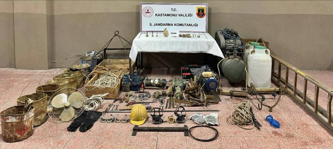 Yerin metrelerce altına kaçak asansör kurdular: Nedeni 'Pes' dedirtti! Suçüstü yakalandılar 6